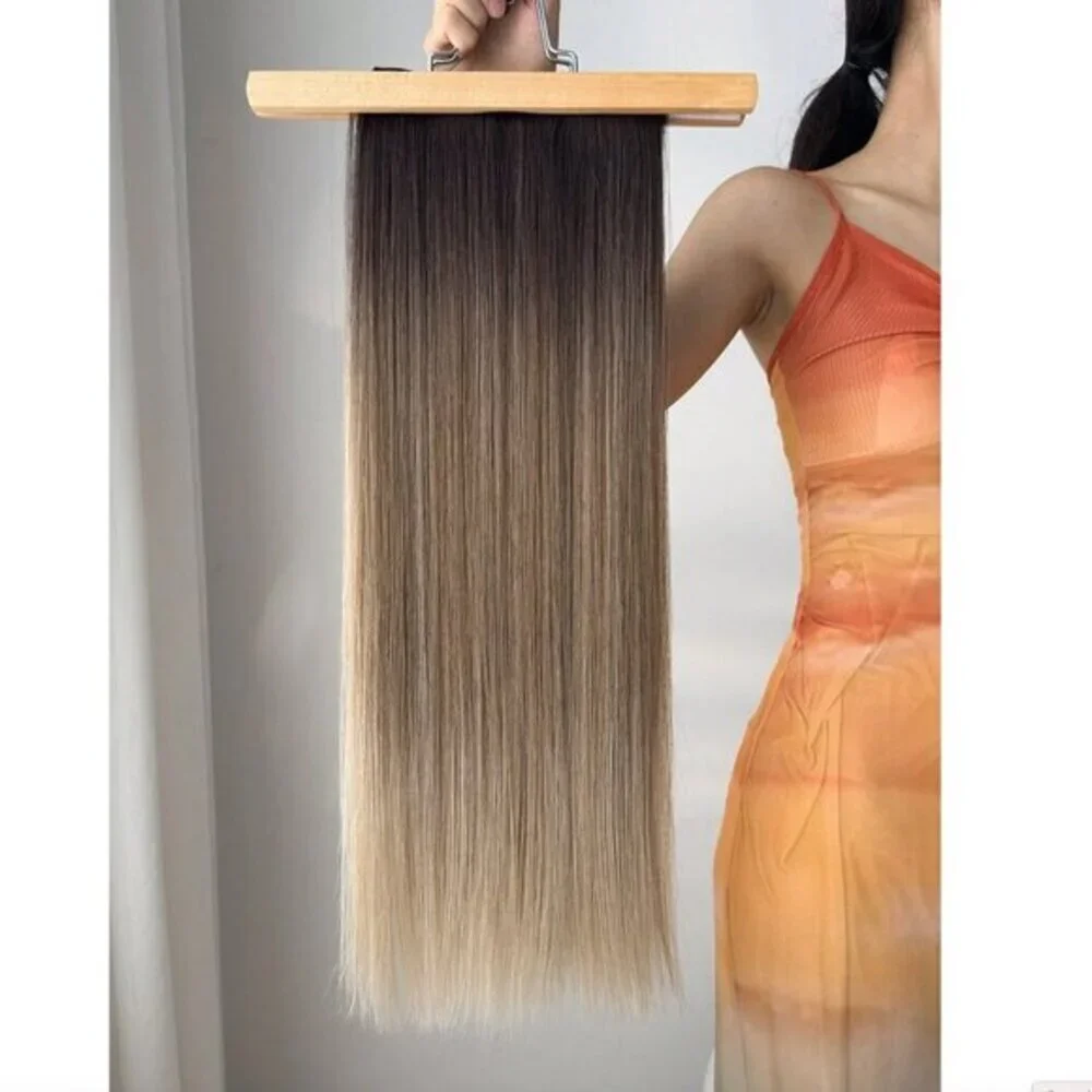 Human hair blend - Dirty Blonde Ombre Straight hair Clip in Extensions